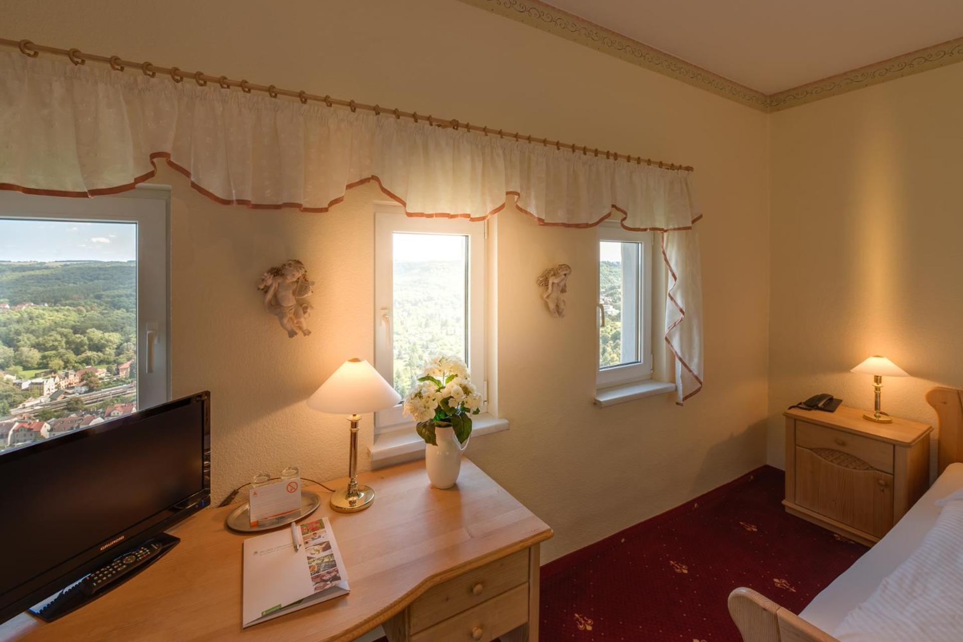 Berghotel Wilhelmsburg Bad Kosen Room photo