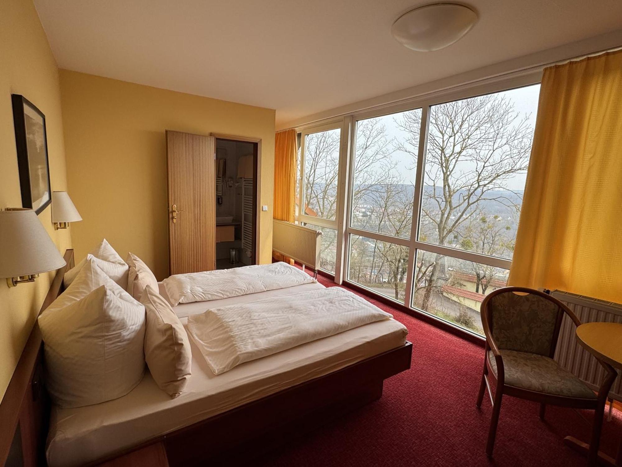 Berghotel Wilhelmsburg Bad Kosen Room photo